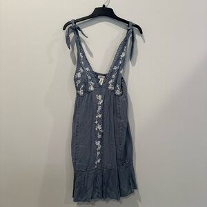 Jessica Simpson Gray Textured Dress